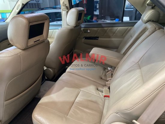 toyota-hilux-sw4-2012-2013-46013